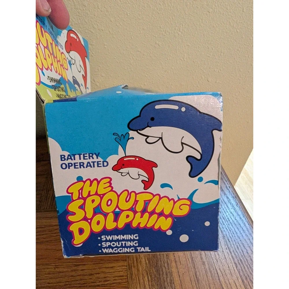 New The Spouting Dolphin Bath‎ Toy Blue Swimming Battery Operated Wags Tail Vtg
